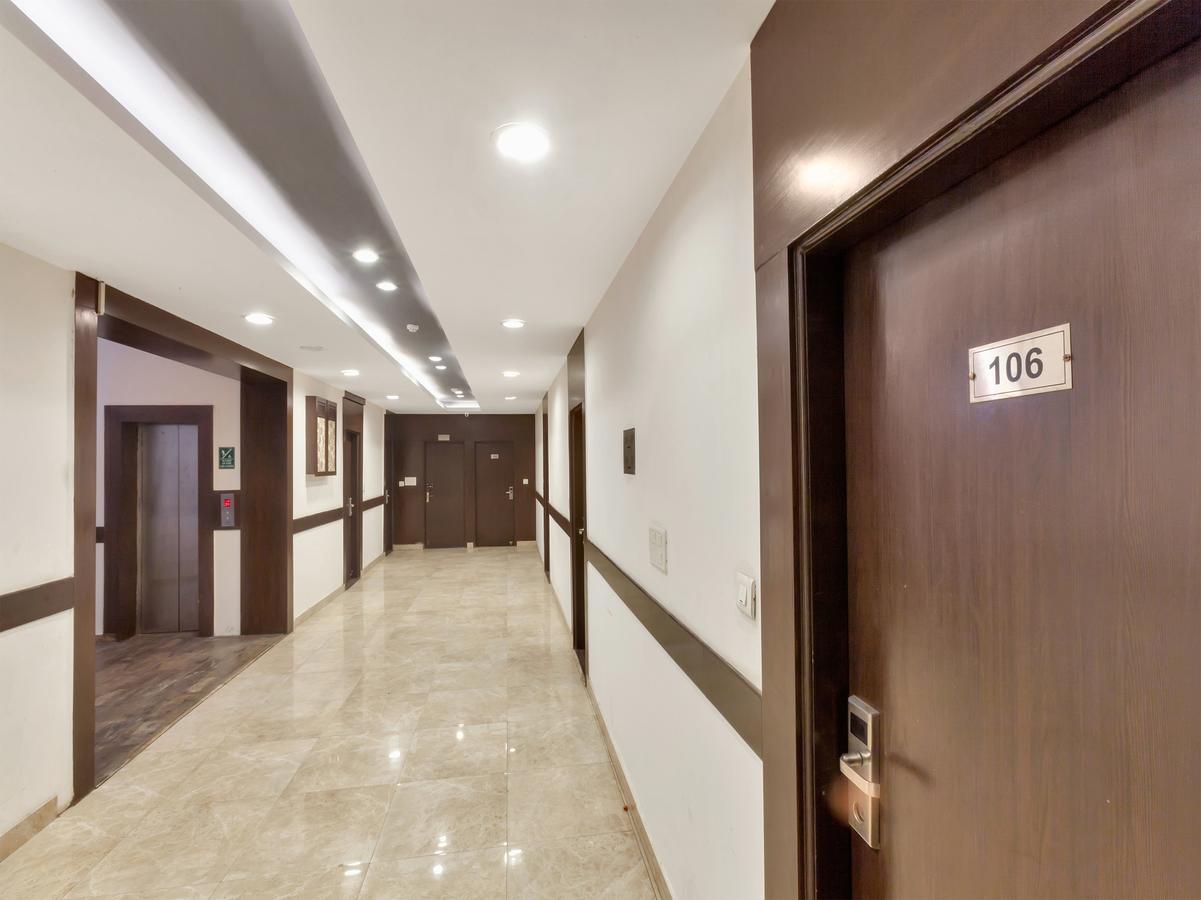 Oyo 9841 The Vivir 1 Hotel Ноида Екстериор снимка